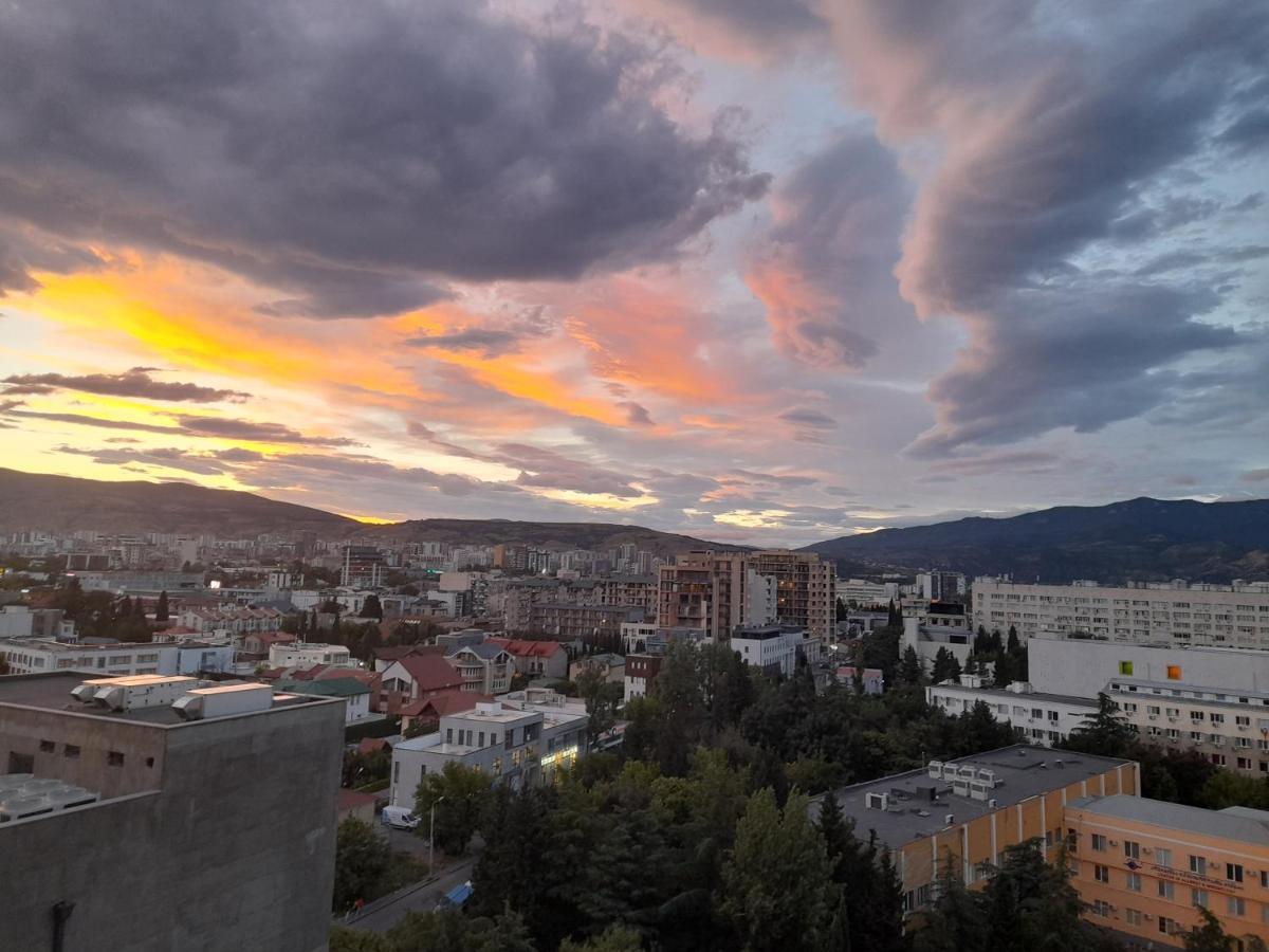 Flat Apartment Tbilisi Bagian luar foto